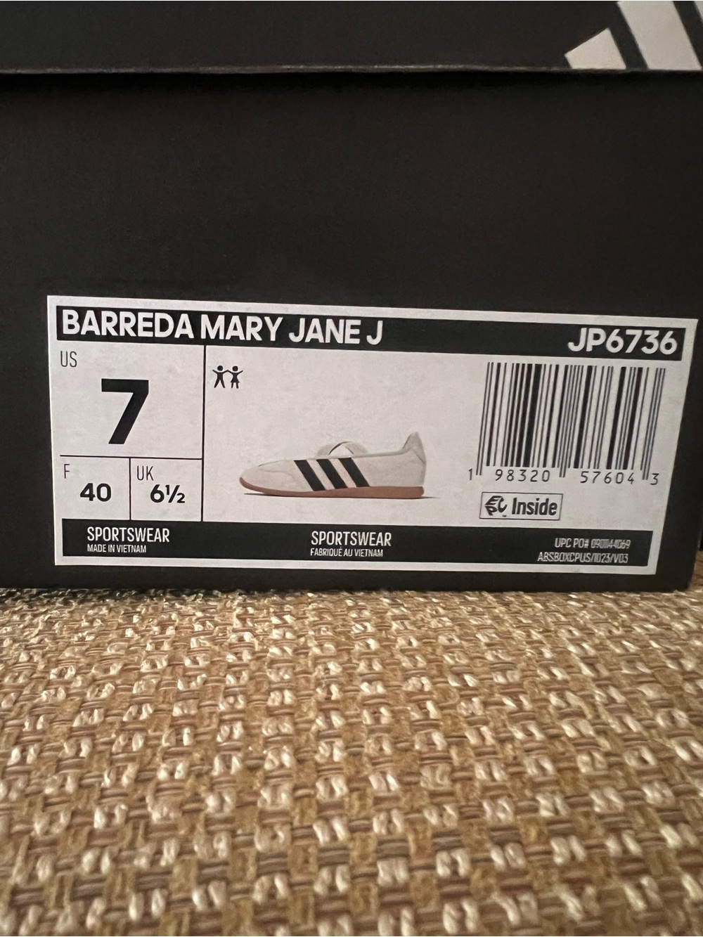 New! adidas Barreda Mary Jane Junior White with Black Stripes (fits women’s 8.5) - Picture 3 of 4